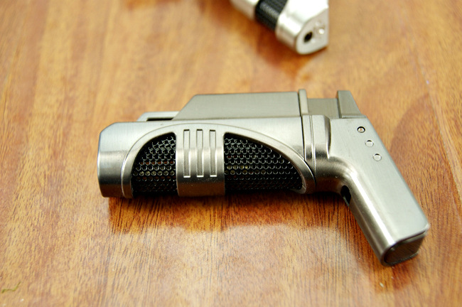 RH201噴槍打火機(jī) 創(chuàng)意悍槍外形與強(qiáng)勁防風(fēng)性能的完美融合